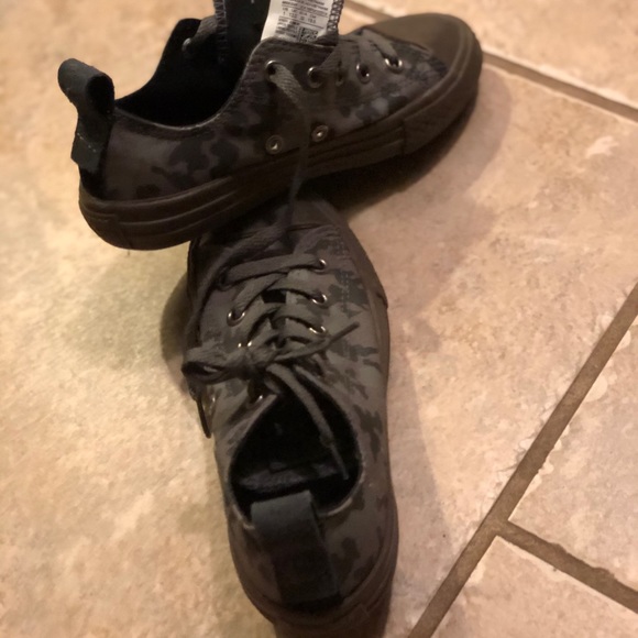 Camo Converse sneakers 💚🖤💚 - Picture 6 of 6